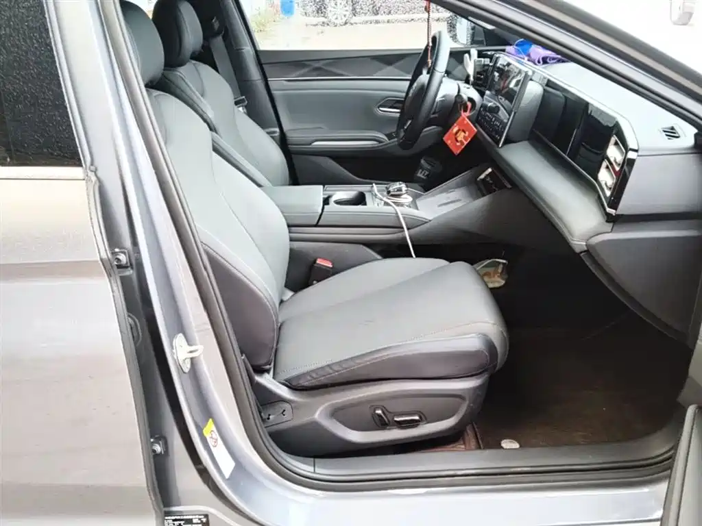 BYD Qin L 2025 — фото 20