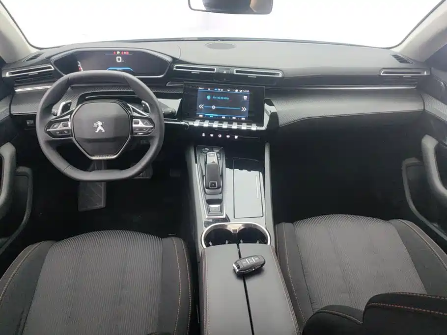 Peugeot 508 2024 — фото 12