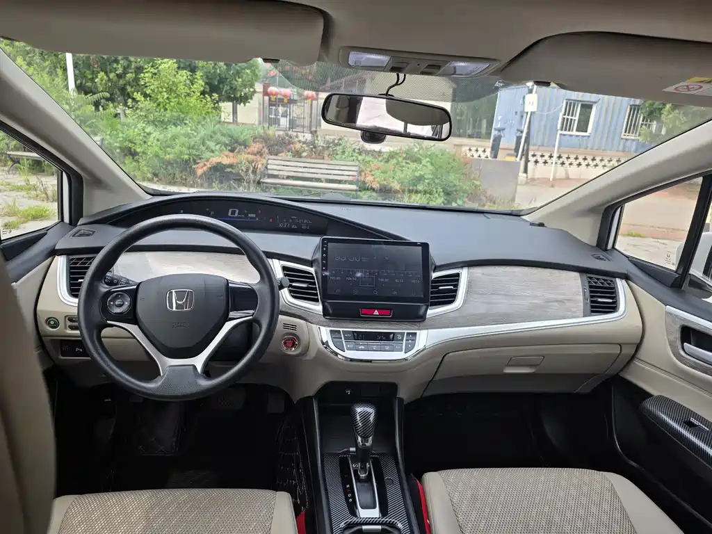 Honda Jade 2017 — фото 14