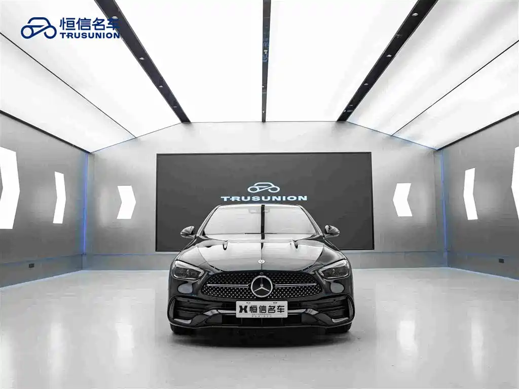 Mercedes-Benz C-Class 2021