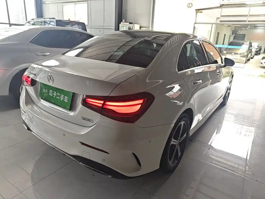 Mercedes-Benz A-Class 2023 — фото 7