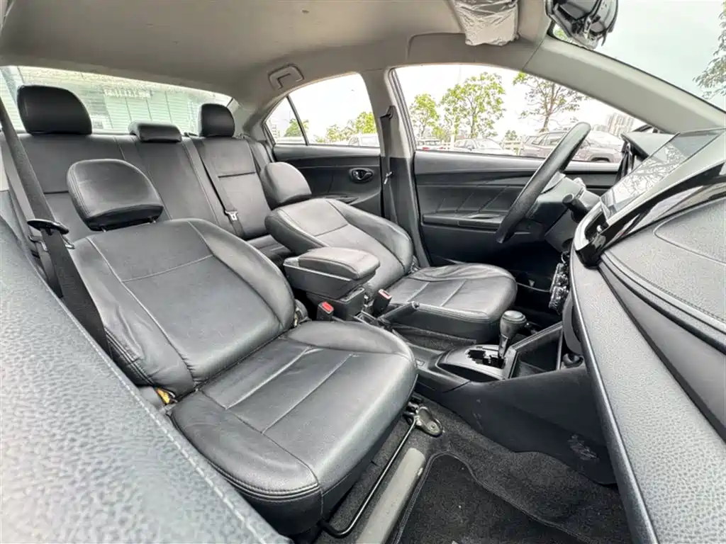 Toyota Vios 2017 — фото 9