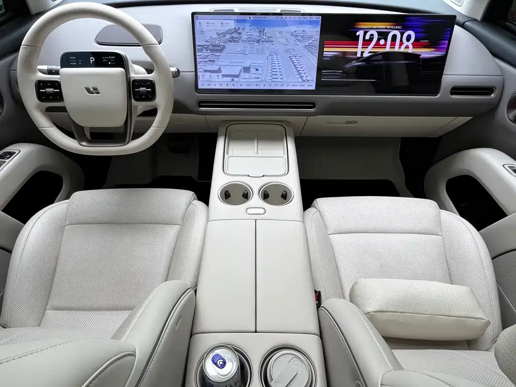 Li Auto i8 2025 — фото 9