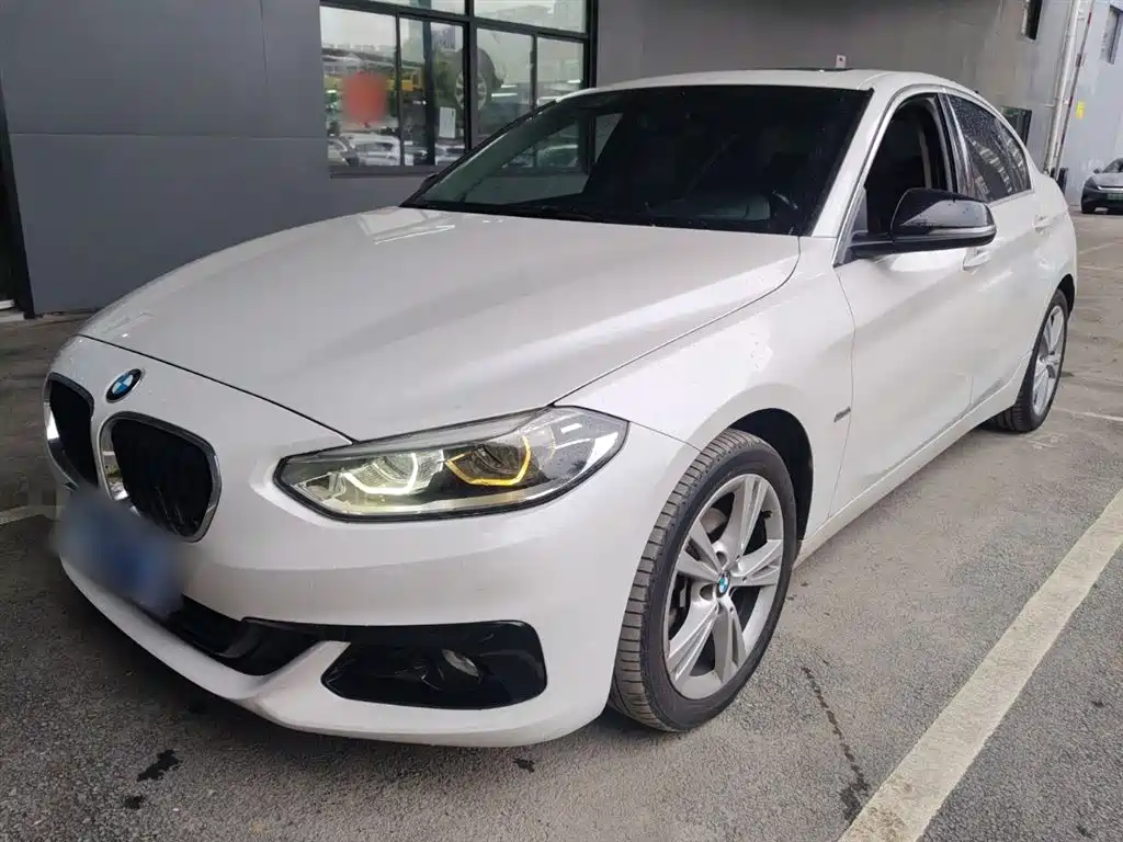 BMW 1 Series 2017 — фото 1