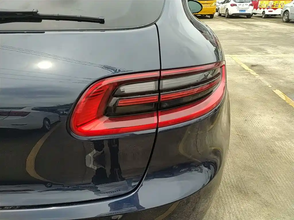Porsche Macan 2018 — фото 8