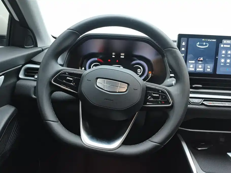 Geely Emgrand 2024 — фото 14