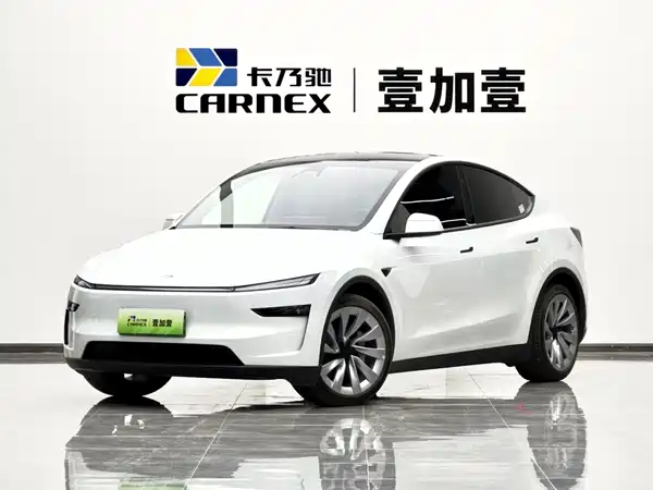 Tesla Model Y 2025