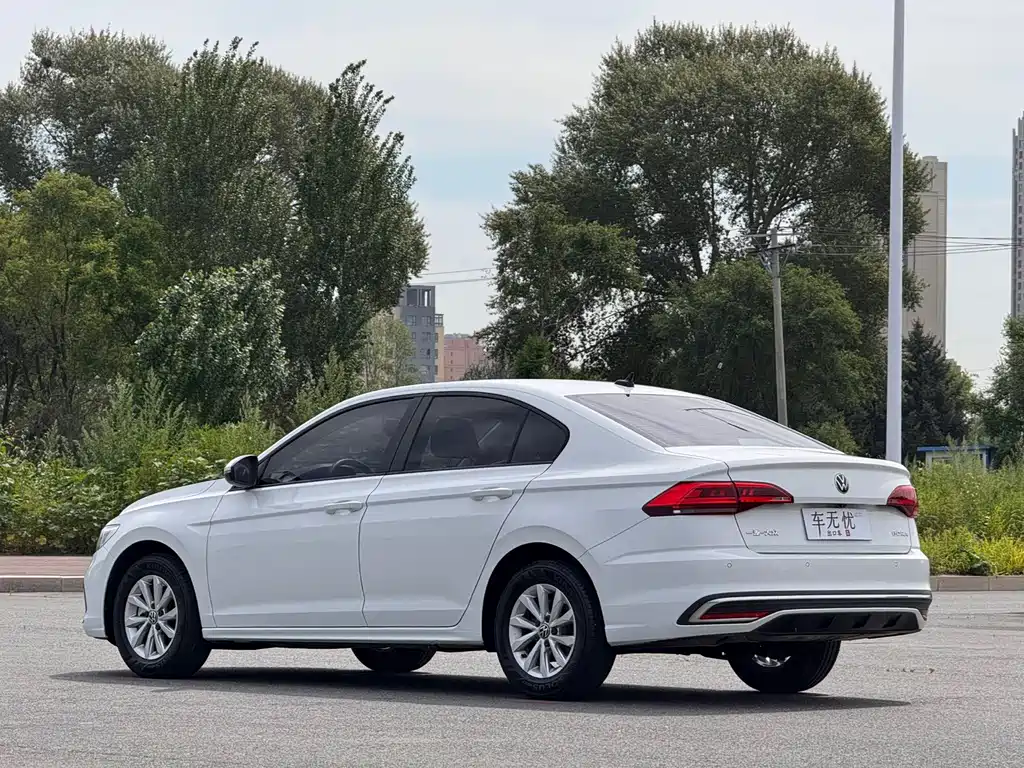 Volkswagen Bora 2023