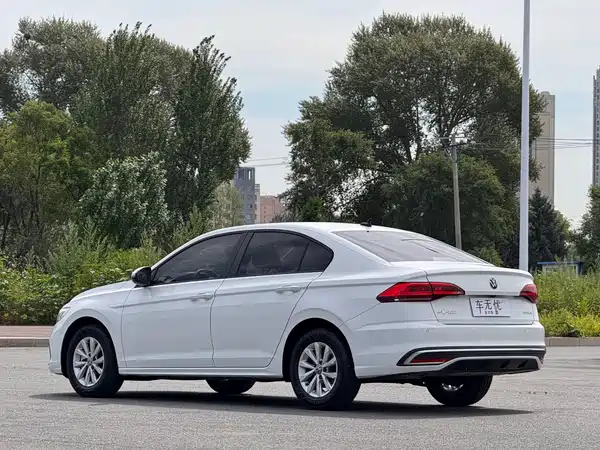 Volkswagen Bora 2023