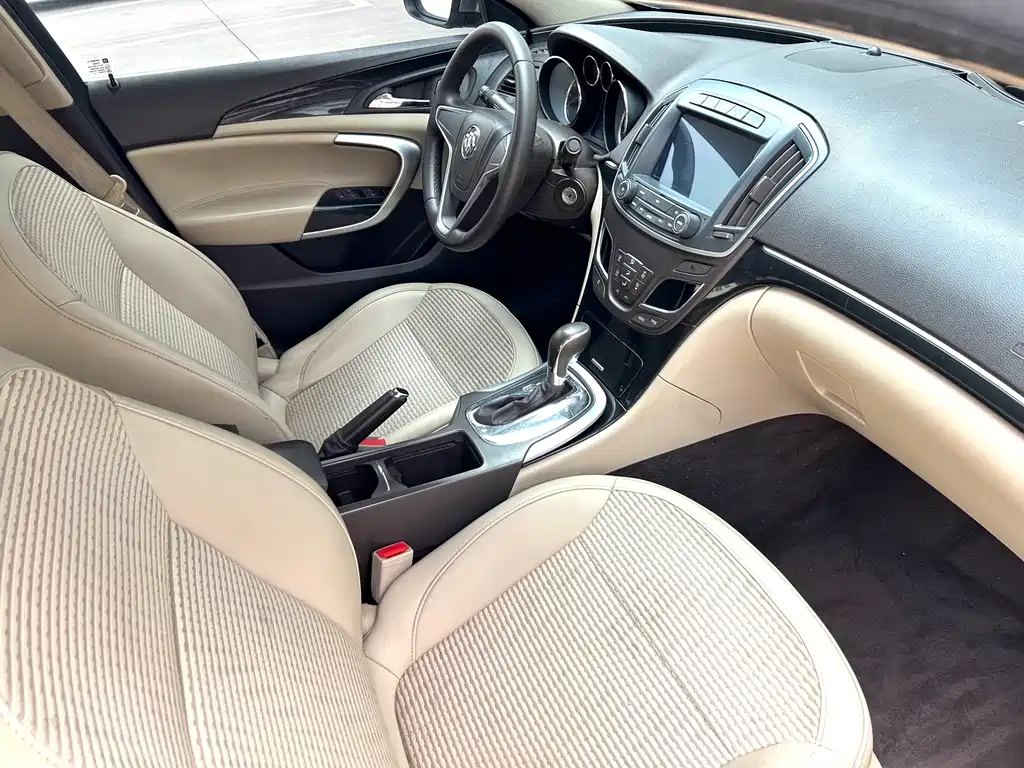 Buick Regal 2015 — фото 10