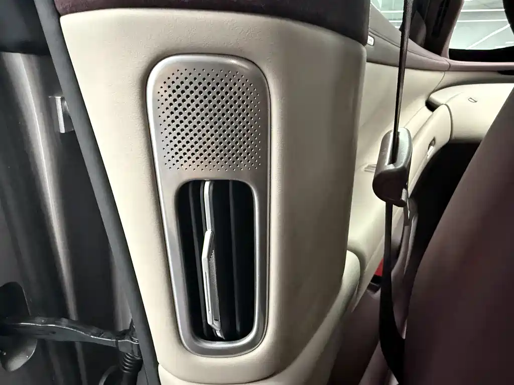 Xiaomi YU7 2025 — фото 15