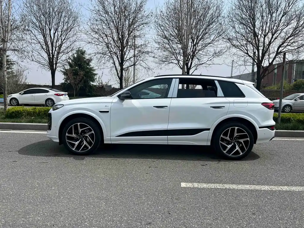 Audi Q6L Sportback E-Tron 2026 — фото 16