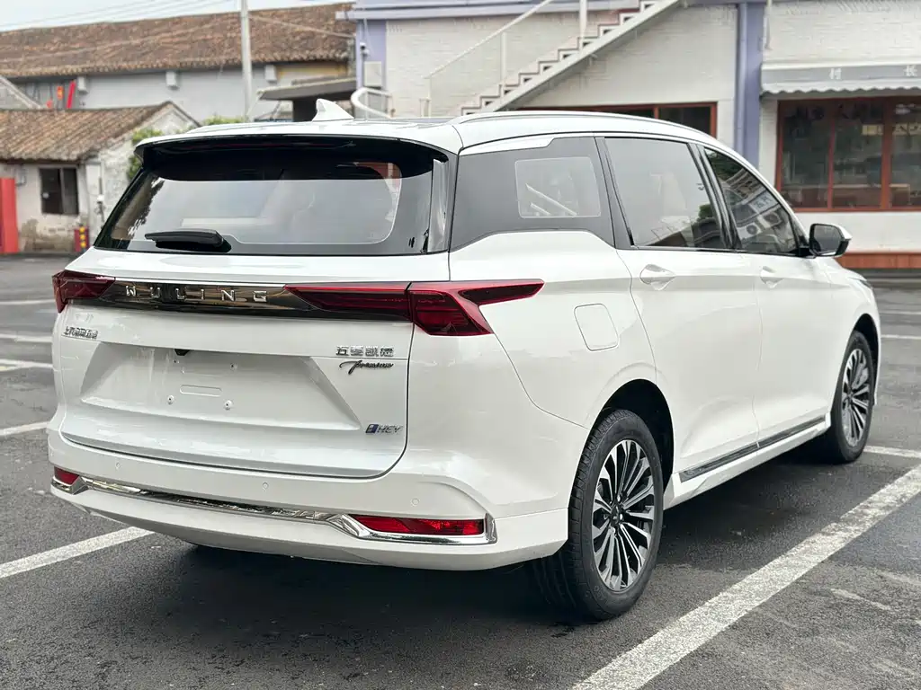 Wuling Victory 2023 — фото 16