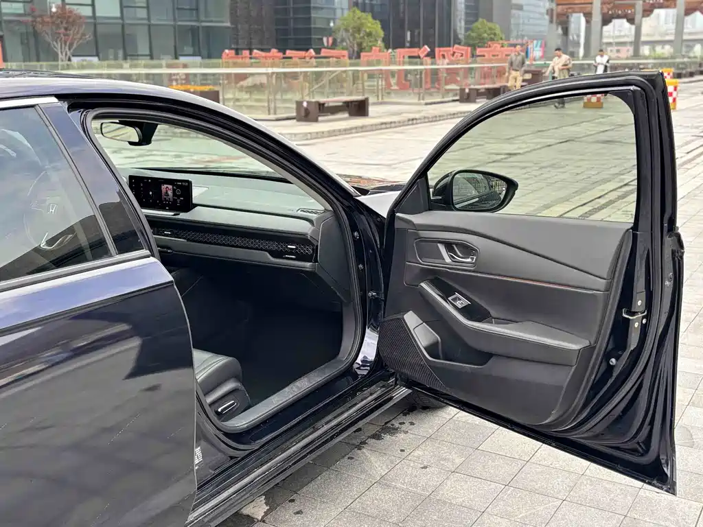 Honda Accord New Energy 2023 — фото 19