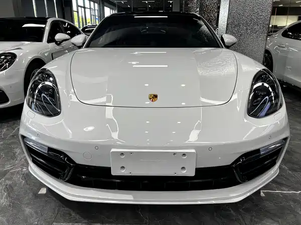 Porsche Panamera 2019