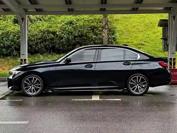 BMW 3 Series 2025