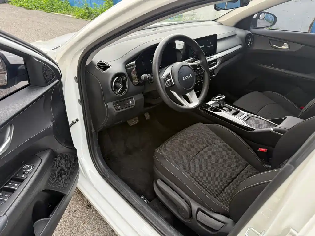 Kia K3 2023