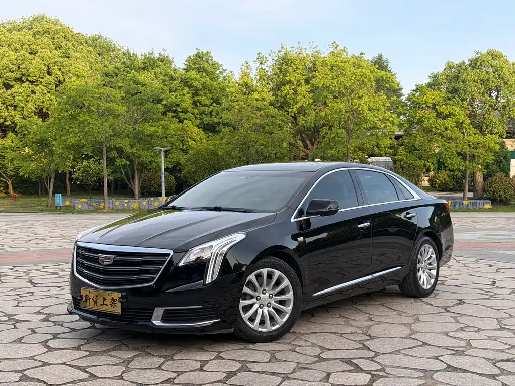 Cadillac XTS 2019 — фото 1