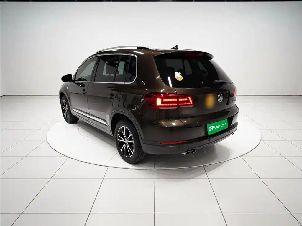 Volkswagen Tiguan 2014 — фото 4