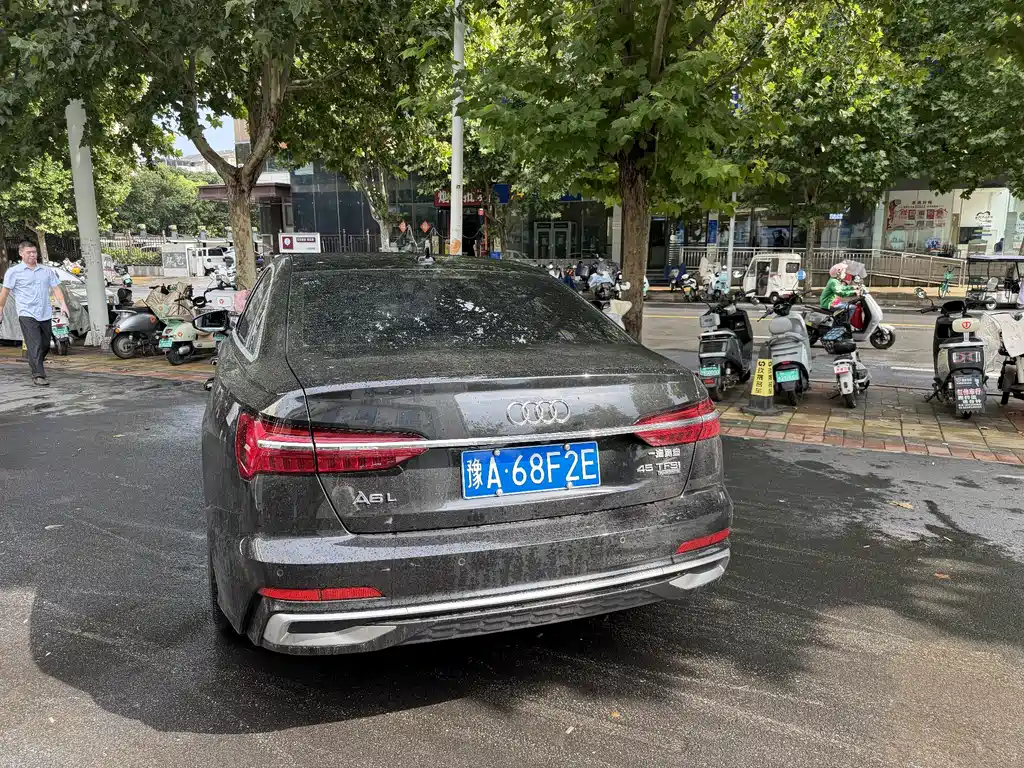 Audi A6L 2023 — фото 4