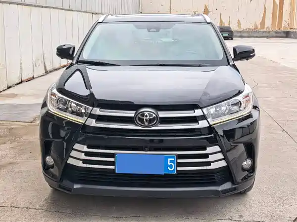 Toyota Highlander 2021