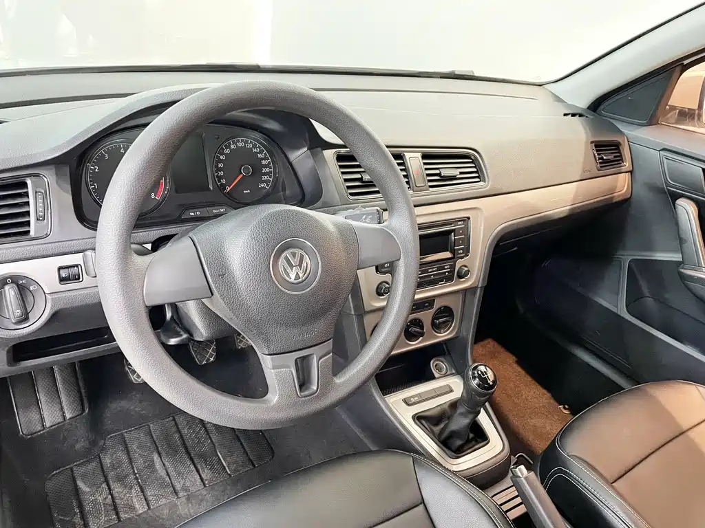 Volkswagen Lavida 2015 — фото 16