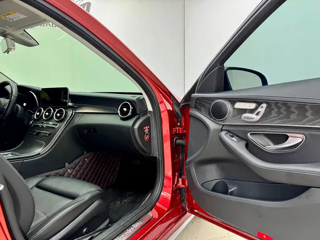 Mercedes-Benz C-Class 2019 — фото 13