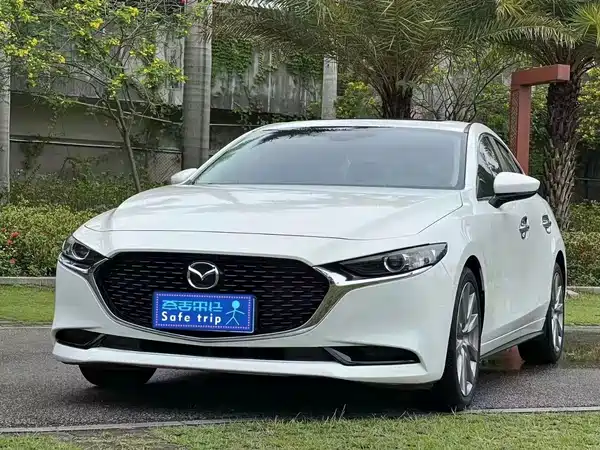 Mazda 3 Axela 2020
