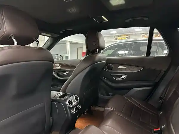 Mercedes-Benz GLC 2023