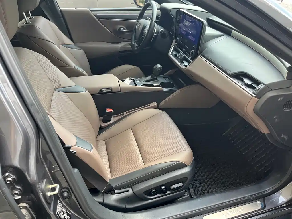 Lexus ES 2025 — фото 12