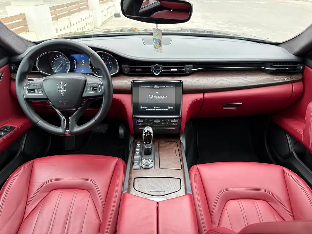 Maserati Quattroporte 2019 — фото 9