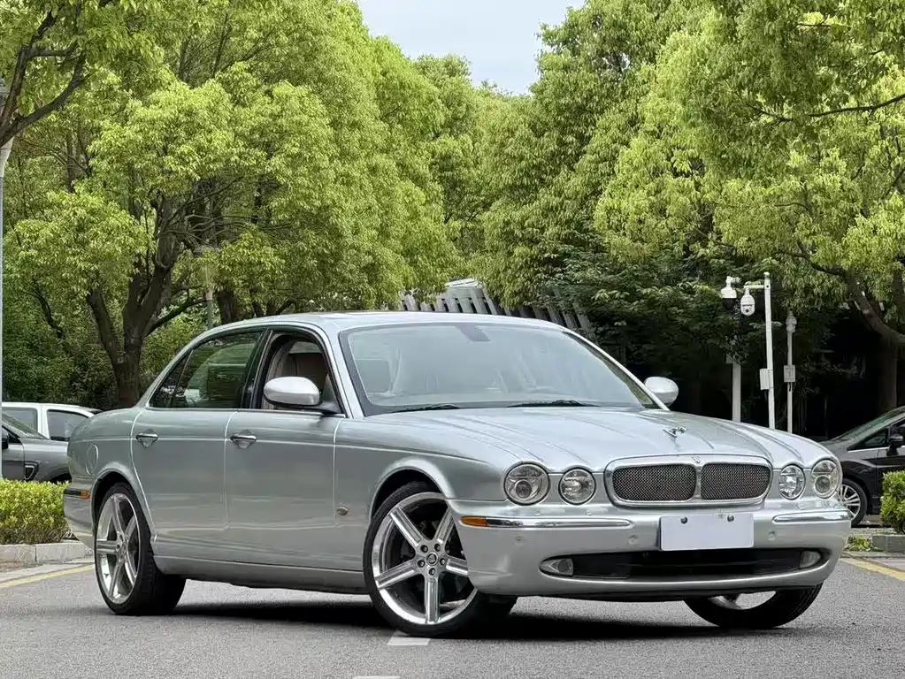 Jaguar XJ 2007 — фото 13