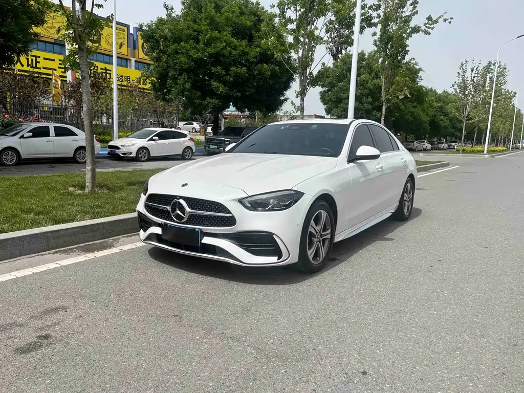 Mercedes-Benz C-Class 2021