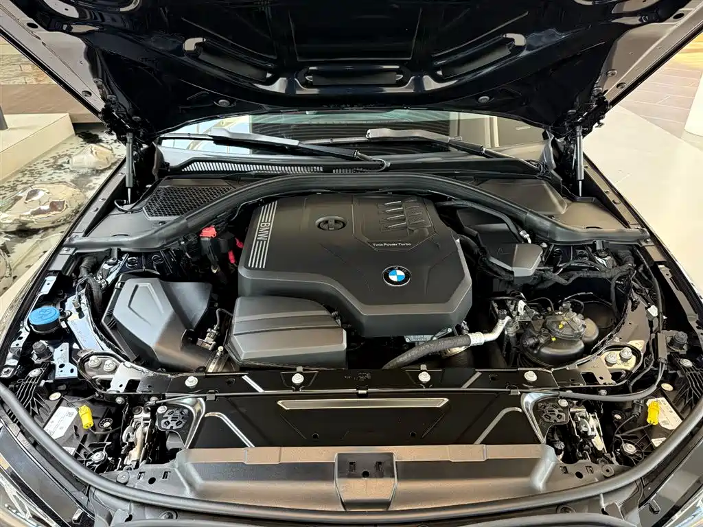 BMW 3 Series 2024