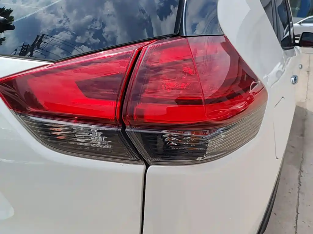 Nissan X-Trail 2019 — фото 8