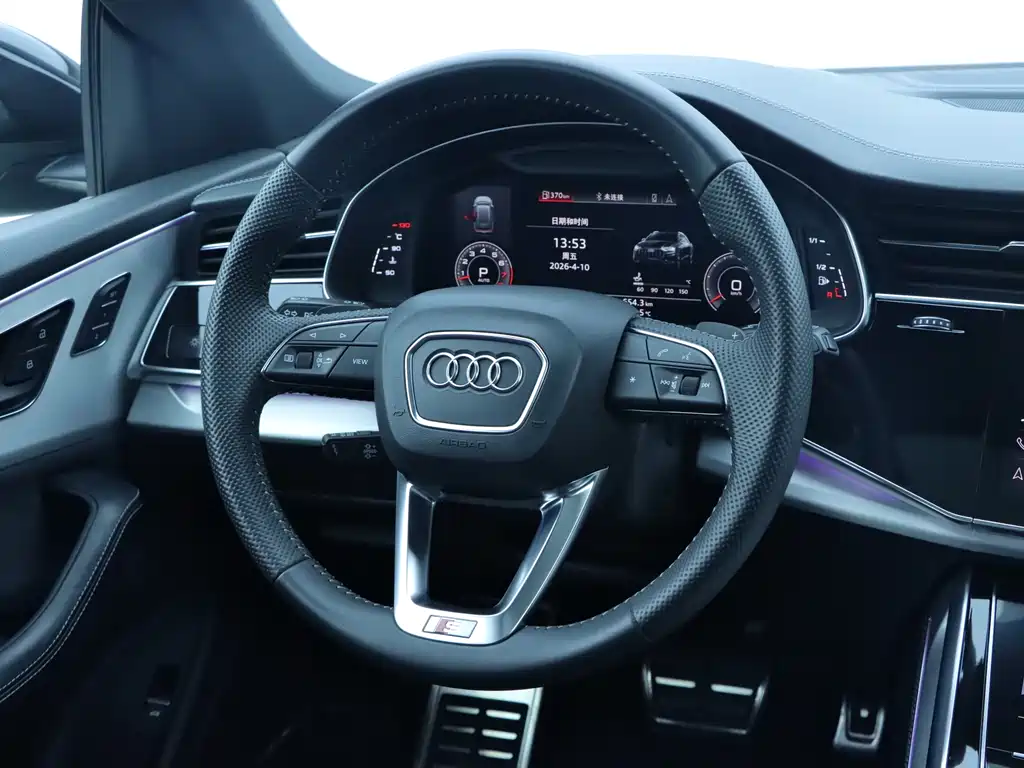 Audi Q8 2020 — фото 17