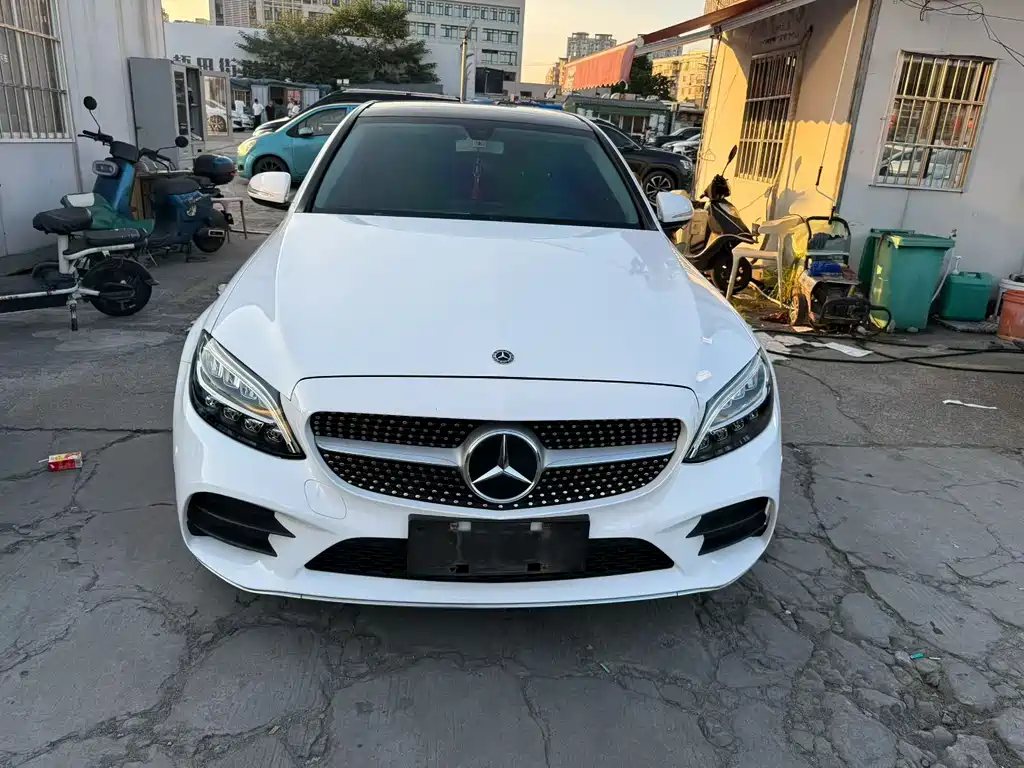 Mercedes-Benz C-Class 2019