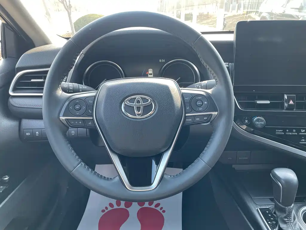 Toyota Camry 2021 — фото 11