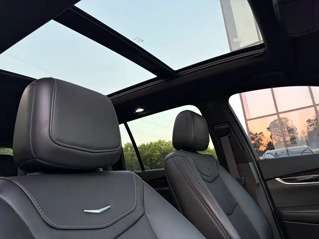 Cadillac XT6 2021 — фото 17