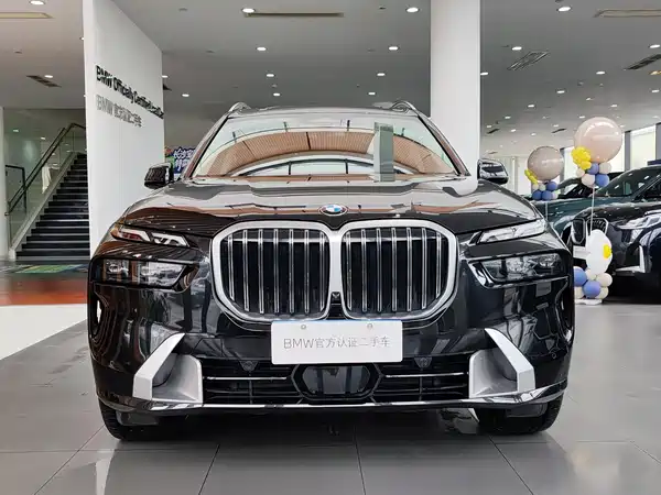 BMW X7 2024