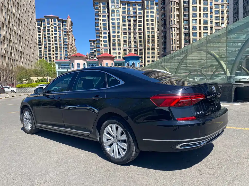 Volkswagen Passat 2019 — фото 4