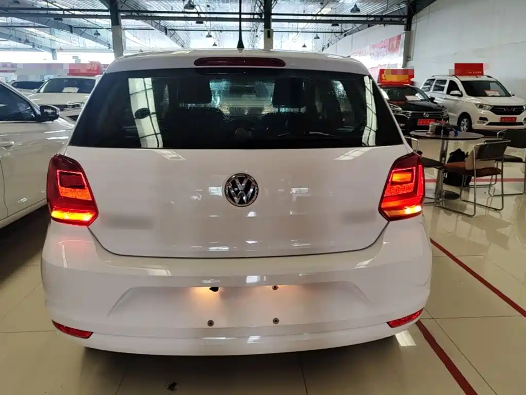 Volkswagen Polo 2016