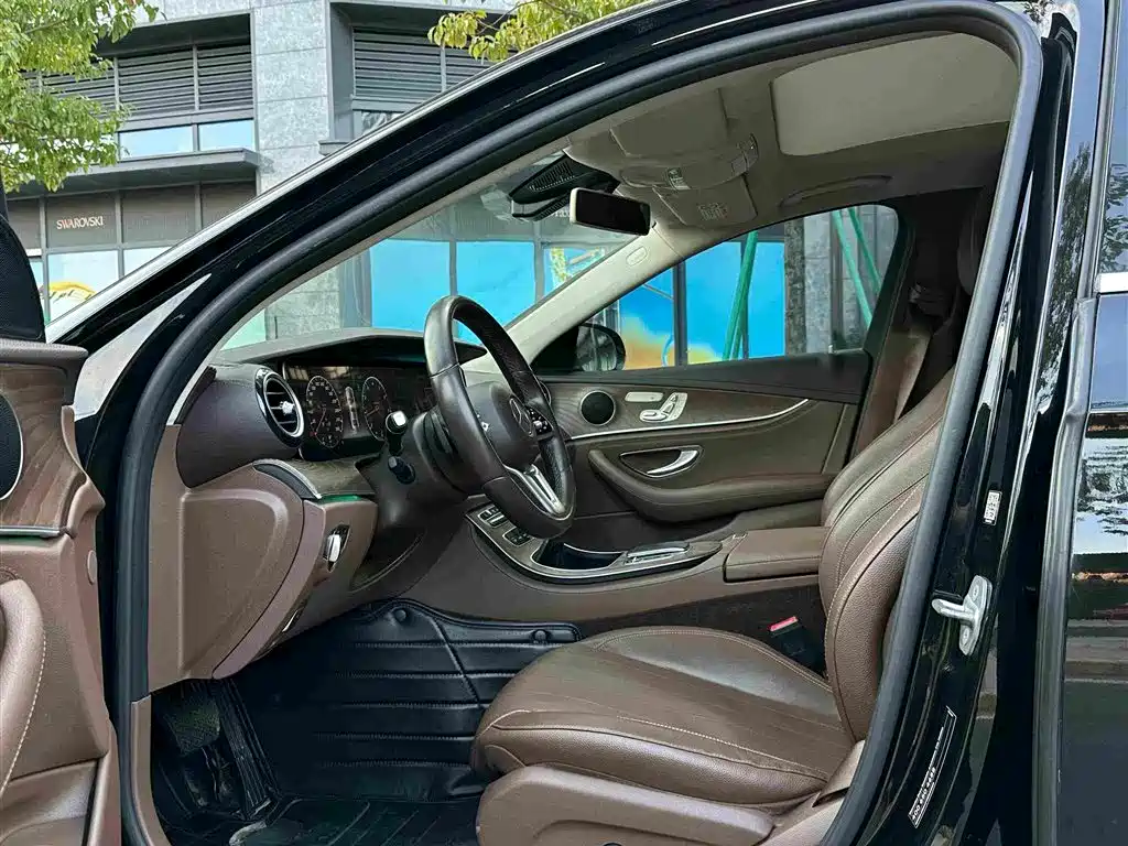 Mercedes-Benz E-Class 2019 — фото 4