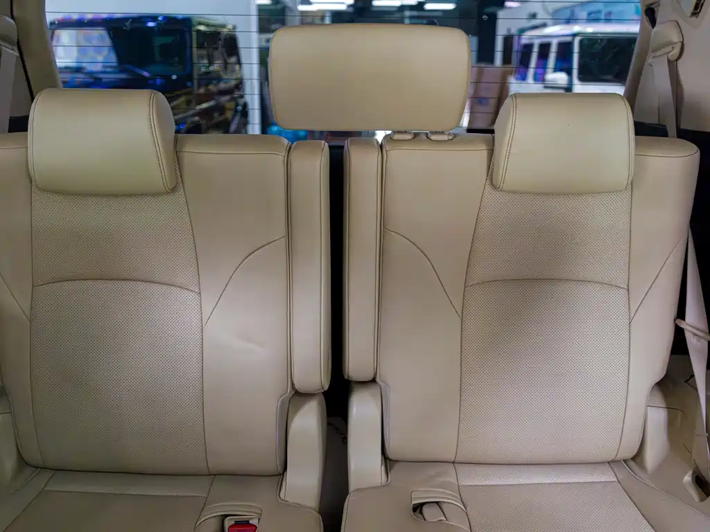 Toyota Alphard 2018 — фото 15