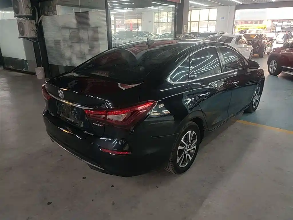 Changan Eado 2018 — фото 7