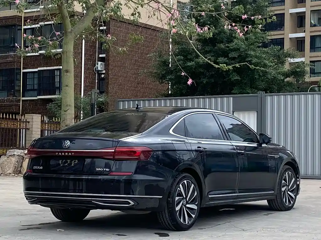 Volkswagen Passat 2024 — фото 9