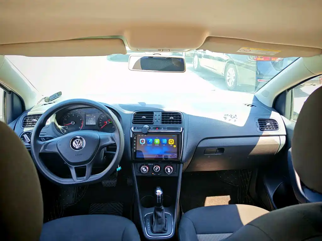 Volkswagen Polo 2016