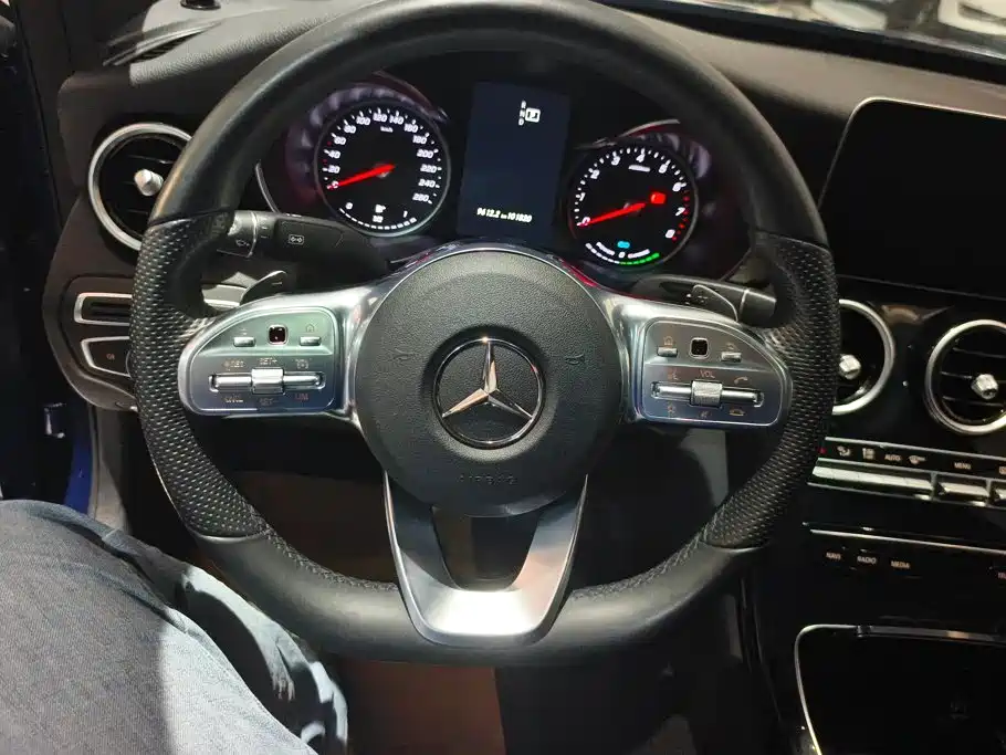 Mercedes-Benz C-Class 2019 — фото 15