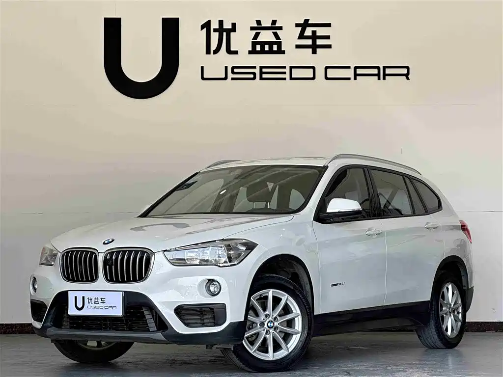 BMW X1 2017 — фото 1