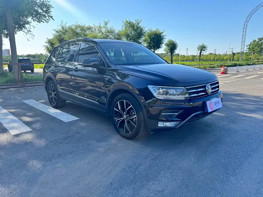 Volkswagen Tiguan L 2020 — фото 3